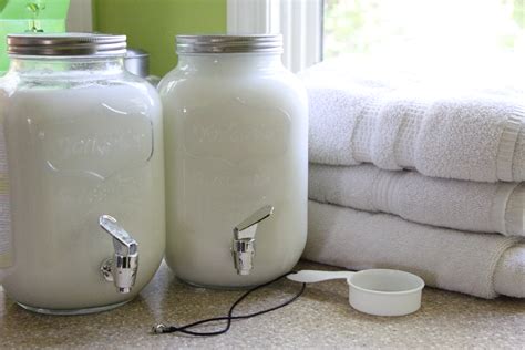 Homemade All Natural Liquid Laundry Soap Clickinmyheels