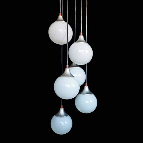 Alibaba.com offers 2,112 sputnik ceiling light products. Space Age Sputnik Chrome Cascade Chandelier/ Vintage Light ...