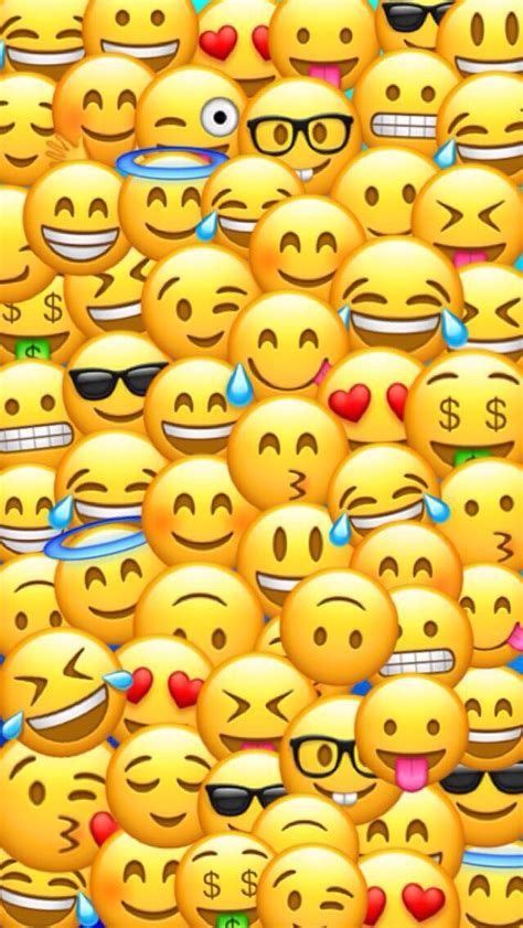 Fondos De Pantalla De Emojis En 2021 Fondos De Pantalla Divertidos