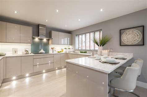 High Gloss Handleless Light Grey Kitchen Open Plan Kitchen Living
