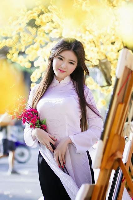 So Charming Vietnamese Girls In Ao Dai Best Travel Guide To Vietnam