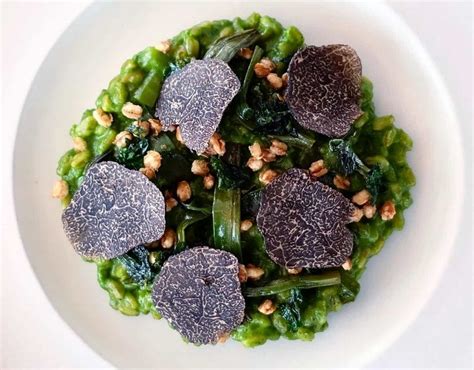 Original gourmet recipes with food pictures and inspirational cooking ideas for elegant fine dining by a professional chef. Vegetarian Fine Dining Recipes - Gourmet Fine Dining ...