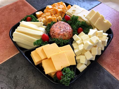 Cheese & Crackers Tray | Meat & Cheese Trays | Oregon Dairy