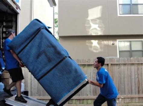 6 Reasons To Hire Professional Tucson Movers E Z Move