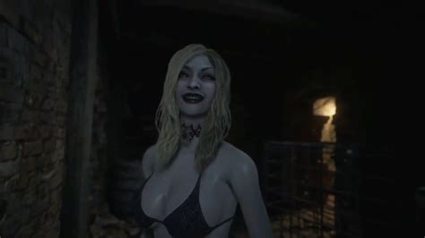 Resident Evil Village Mods Dimitrescu Daughters Mid Boss Fight Bikini Mods Standard Youtube