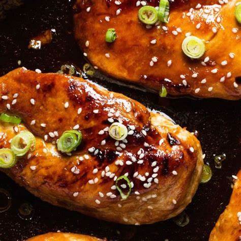 Куриные грудки под пикантным соусом в азиатском стиле, рецепты с фото Картинка - Куриные грудки под пикантным соусом в азиатском стиле, рецепты с фото