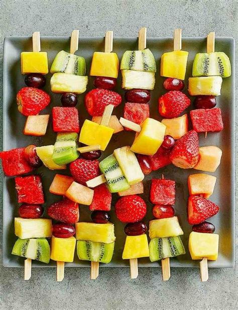 Party Spiesse mit frischem Obst gesund