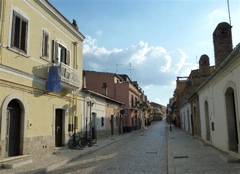 Venous insufficiency is most often caused by either blood clots or varicose veins. VENOSA Foto di Venosa in Basilicata
