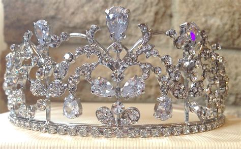Beautiful Swarovski Crystal Elements Tiara Fir For A Princess Modern