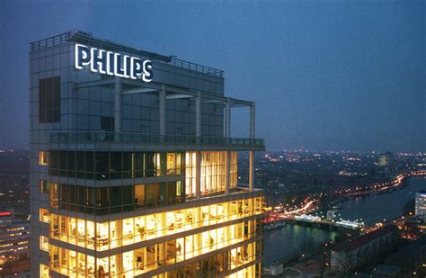 Philips to buy US cardiac and vascular surgery specialist for €1.9bn - DutchNews.nl