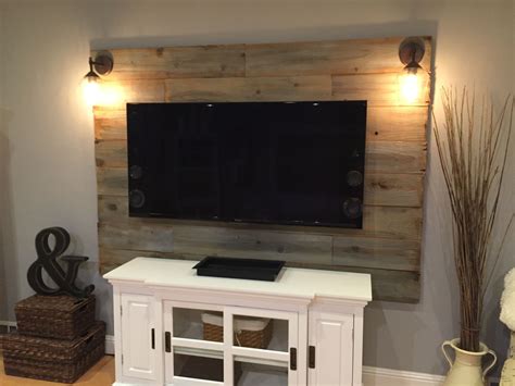 Diy Reclaimed Wood Tv Wall Using Old Fence Boards Wall Paneling Diy