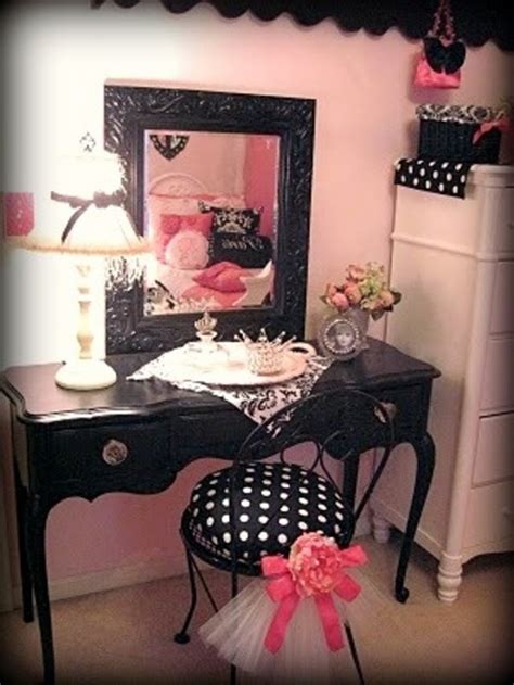 Check spelling or type a new query. How To Create A Charming Girl's Room In Paris Style ...
