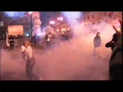 Police Use Tear Gas Rubber Bullets Flash Bangs On Occupy Oakland