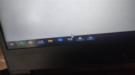 Why Does My Laptop Screen Have Horizontal Lines Of Stuck Pixels At