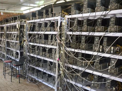Mining bitcoin 10 years ago you would be able to get a few bitcoin every hour or so. Canadian Tech Company Installs 1,000 New Bitcoin Mining ...