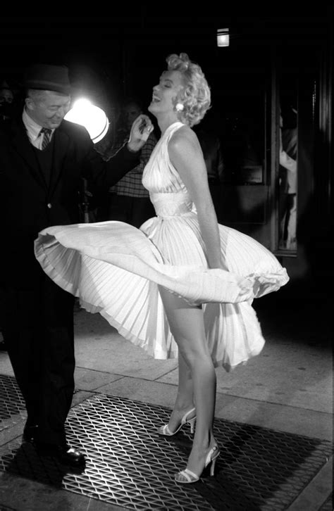 Marilyn Monroe Wind Blown Skirt Marilyn Monroe Pinterest Beautiful Sexy And Skirts