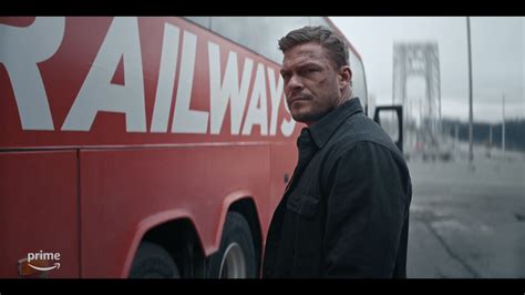 Reacher Amazon verrät im neuen Trailer den Starttermin für Staffel 2