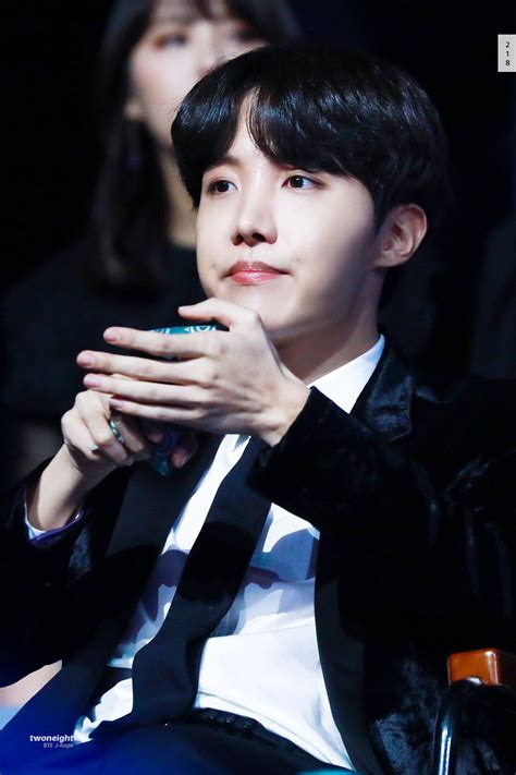 190105•#방탄소년단 #정호석 #BTS #JHOPE #GDA ©TWONEIGHT Jung Hoseok, Kim Seokjin