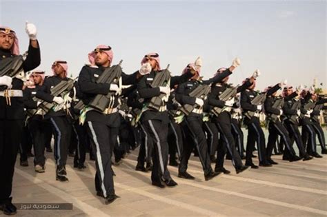 كلية الملك خالد العسكرية تعلن التقديم لتخصص المحاسبة والهندسة الصناعية. شروط التقديم لوظائف الحرس الوطني بكلية الملك خالد العسكرية ...
