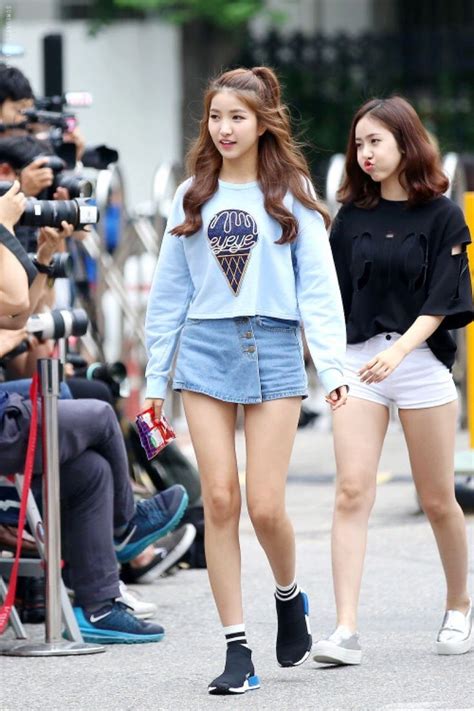 27 Photos Of Gfriends Sowon That Prove She Has Impossibly Long Legs