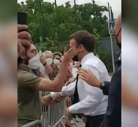 Emmanuel Macron Gifl La R Action Lourde De Sens De Brigitte Macron