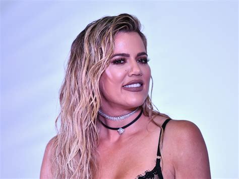khloe kardashian just confirmed her due date with a casual tweet