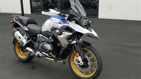 Bmw has launched the larger and more powerful r 1250 gs series in india. 2019 BMW R 1250 GS HP Low Ride Height - YouTube