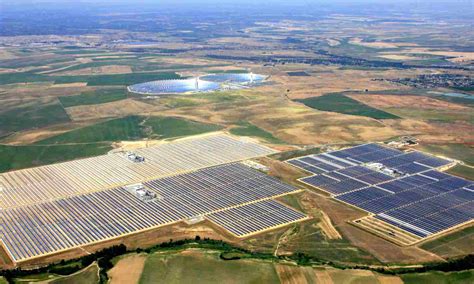 Six Of The Most Beautiful Solar Farms In The World That You Can Visit
