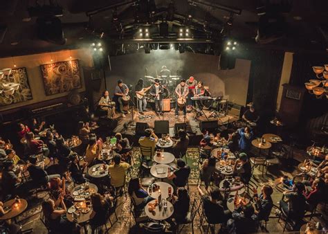 Gig Bars in Manila for Booze and Live Music (2023)