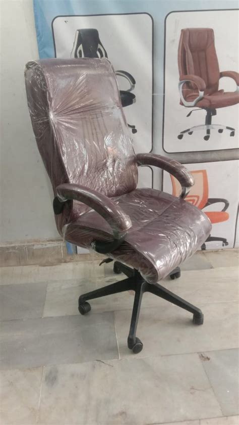Leatherette Executive High Back Boss Chair Size 62 X 52 X 110