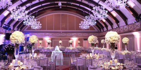 JW Marriott Chicago Weddings | Get Prices for Wedding Venues in IL