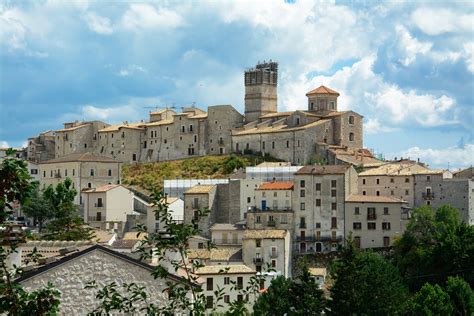 An Insider S Guide To Abruzzo Italy S Most Popular Landmarks Abruzzo