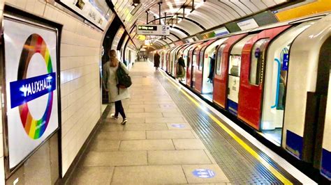 London Underground The Amazing Victoria Line At Vauxhall Station
