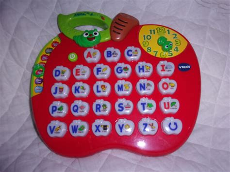 Vtech Alphabet Apple Learning Music Spelling Sounds Abc Fun Facts 11x13