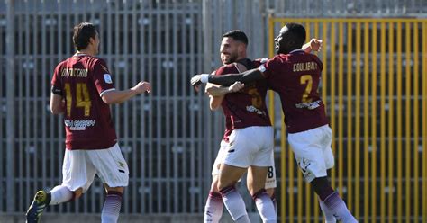 Segui tutte le ultime notizie inerenti la salernitana sul nostro sito ufficiale. Salernitana, tutti negativi i tamponi sui calciatori ...