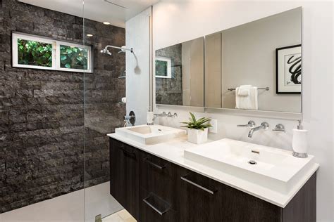 Plus, we have clever storage solutions and organization ideas for even the smallest bathrooms. Custom Mirrors - Bathroom | Springfield Glass Company