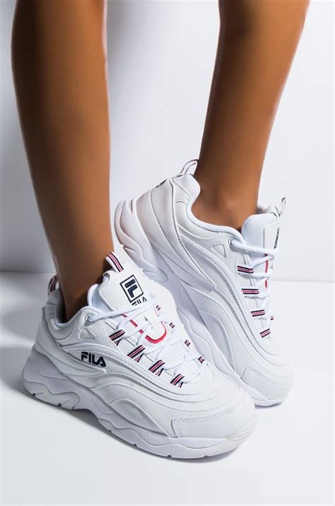 Side View Fila Womens Ray Chunky Sneakers In White In White Chunky