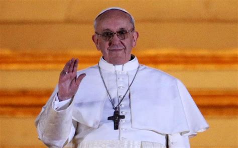 Papa francesco i, pope francis i, papa francisco i. Papa Francesco : DICE NO alla mantella con le rifiniture ...