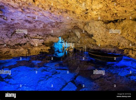 Drach Cuevas Dragon Caves Hams Caves Mallorca Spain Stock Photo Alamy