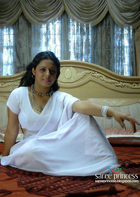 Saree Princess Hot Bollywood Tamil Kollywood Actress In Saree Stills Sunakshi In A White Saree