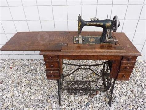 Antique 1920 Minnesota H Treadle Sewing Machine Sewing Machine