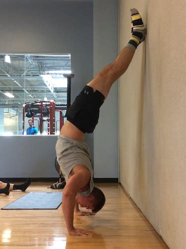 Handstand Push Up Training For Big Shoulders