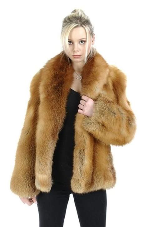 Pin By Elmo Vicavary On Fox In 2020 Fur Coats Women Fox Fur Jacket Fur