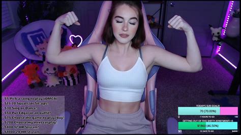 squats for subs gone wrong 😜 twitch female streamers short clips youtube
