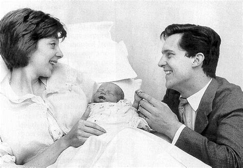 Anna Massey With Her First Husband Jeremy Brett And Their Son David Jeremy Brett Actrice