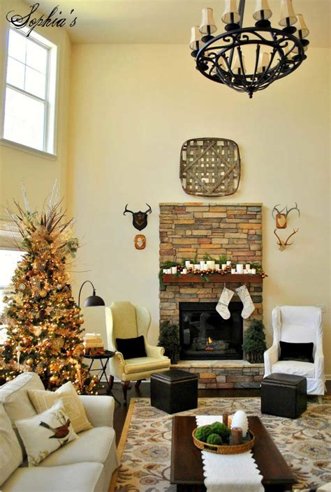 25 Stunning Ways To Decorate Your Living Room For Christmas Feed