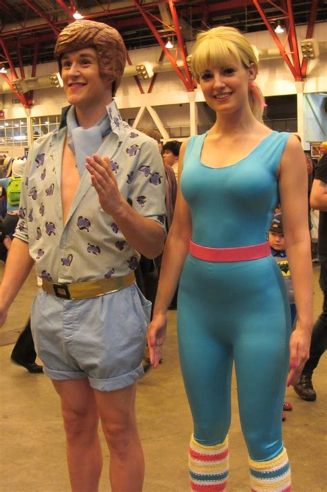 Now That Is Some Cosplay My Friends Halloween Costumes Pop Culture Funny Couple Halloween