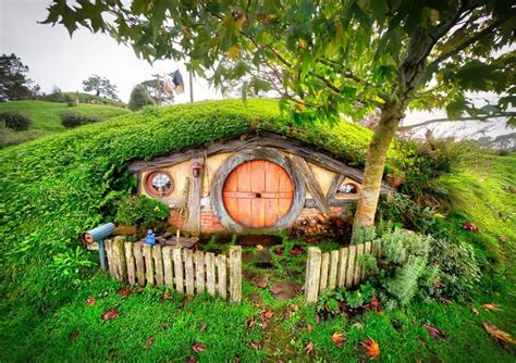 Another Perfect Little Hobbit Hole Casa Do Hobbit The Hobbit Hobbit