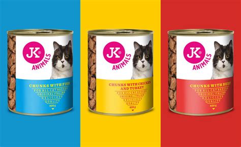 20 Pet Food Packaging Designs Dieline Design Branding And Packaging