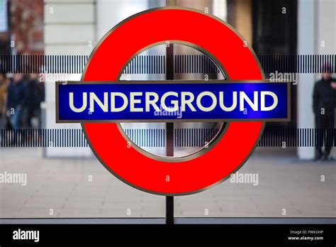 London Underground Tube Signs Hi Res Stock Photography And Images Alamy